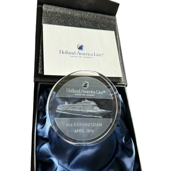 Holland America Line Ms Koningsdam inaugural glass coin, nib - Picture 4 of 5